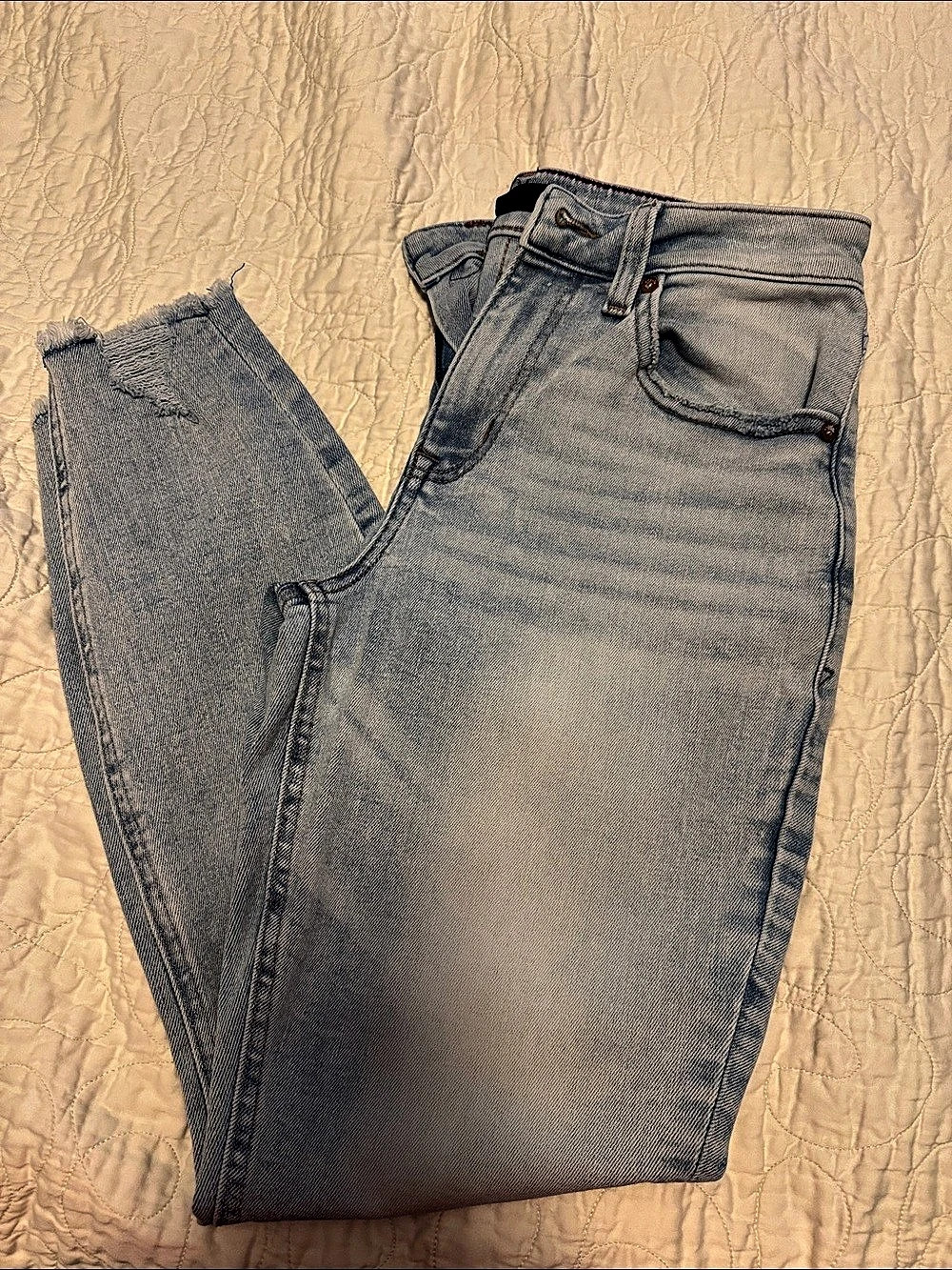 edely Distressed Skinny Jeans in Blue Size 6 Short